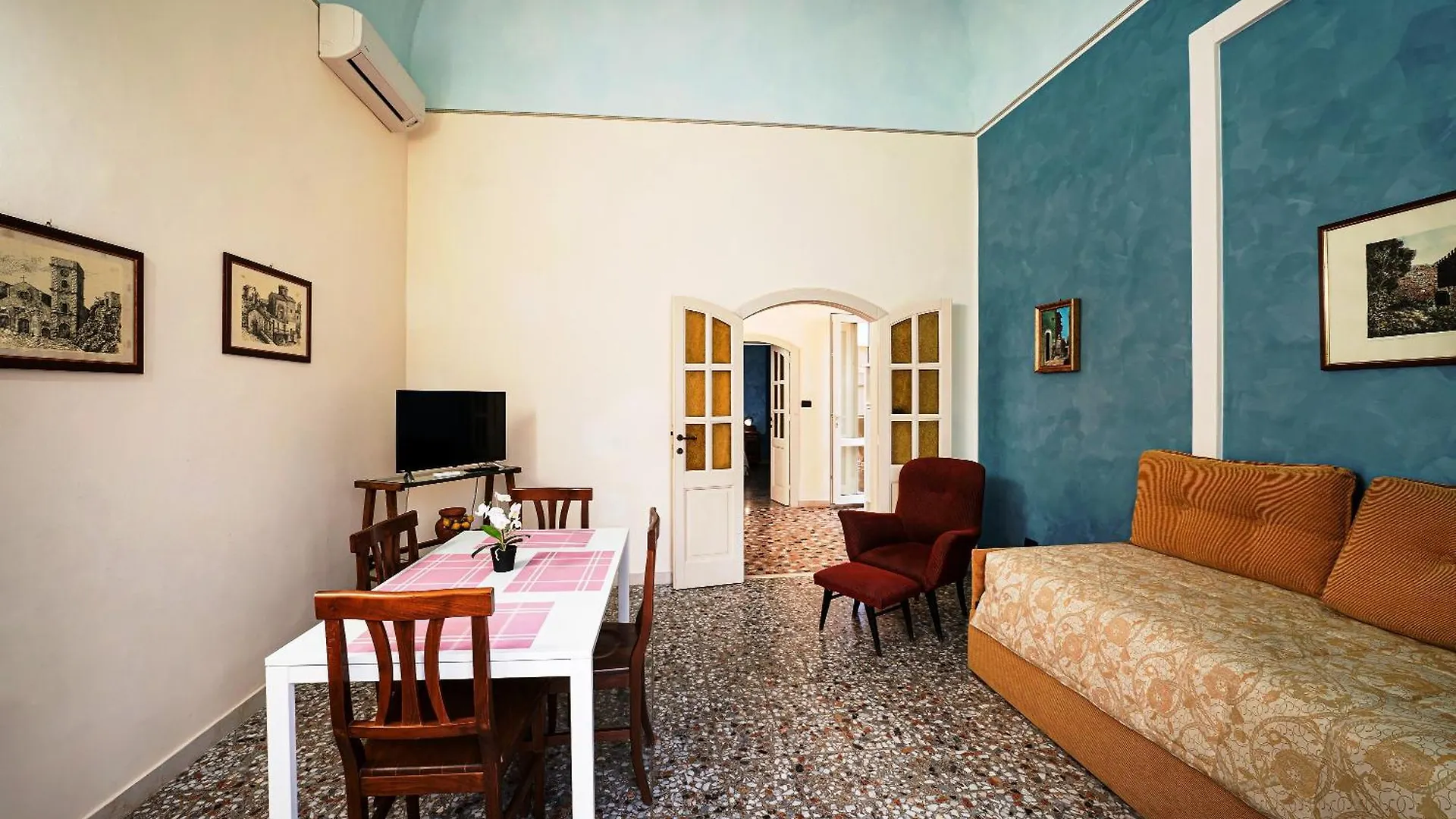 Villa Degli Ulivi タオルミーナ アパート